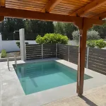 Aleyna House Area *
