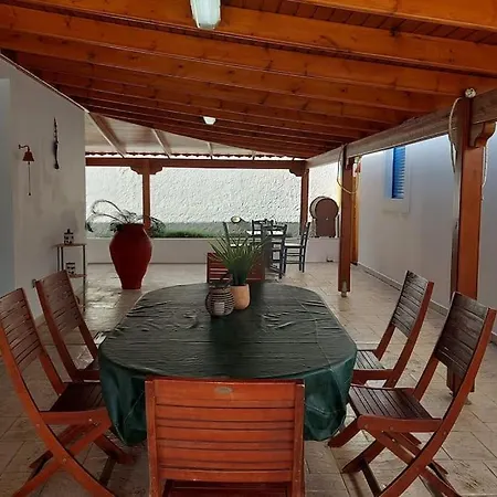 Aleyna House Area