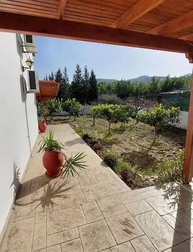 Aleyna House Area בית נופש