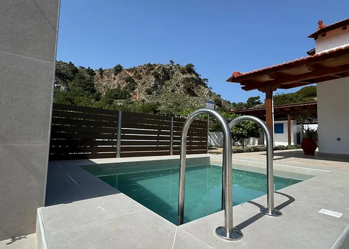 בית נופש Aleyna House Area לינדוס